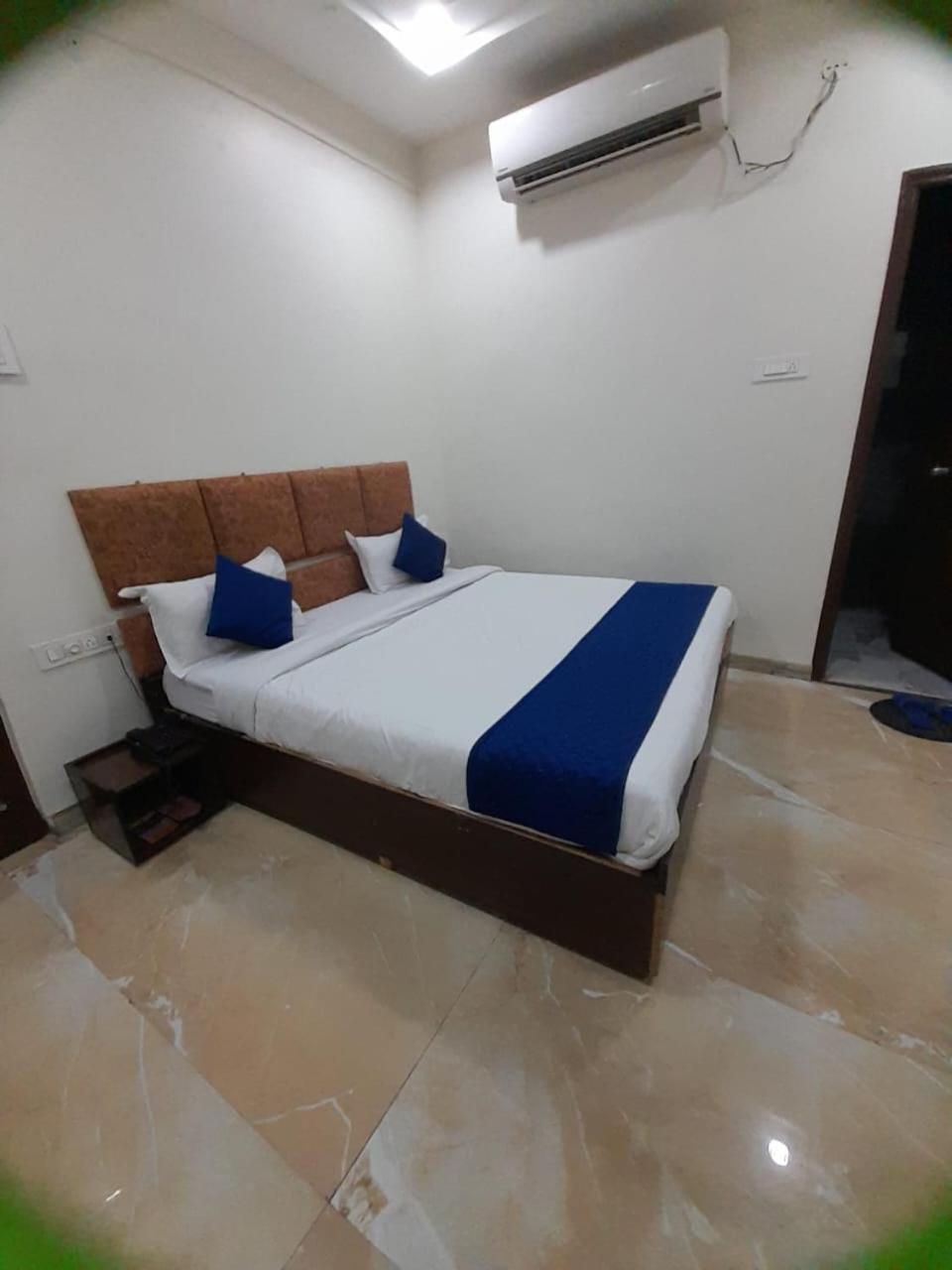 Hotel Abhinandan Indore Exterior photo